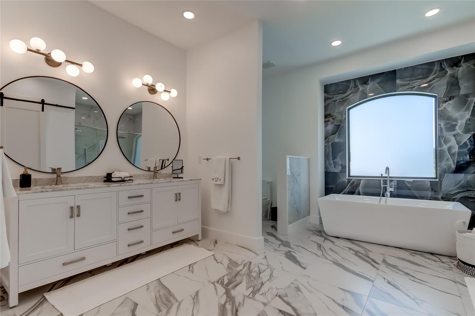 112 LEEWARD IS, CLEARWATER, FL, 33767