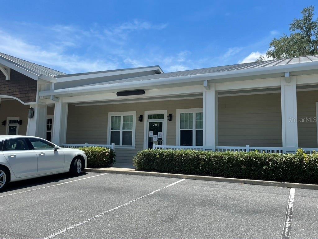781 COUNTY ROAD 466, LADY LAKE, FL, 32159