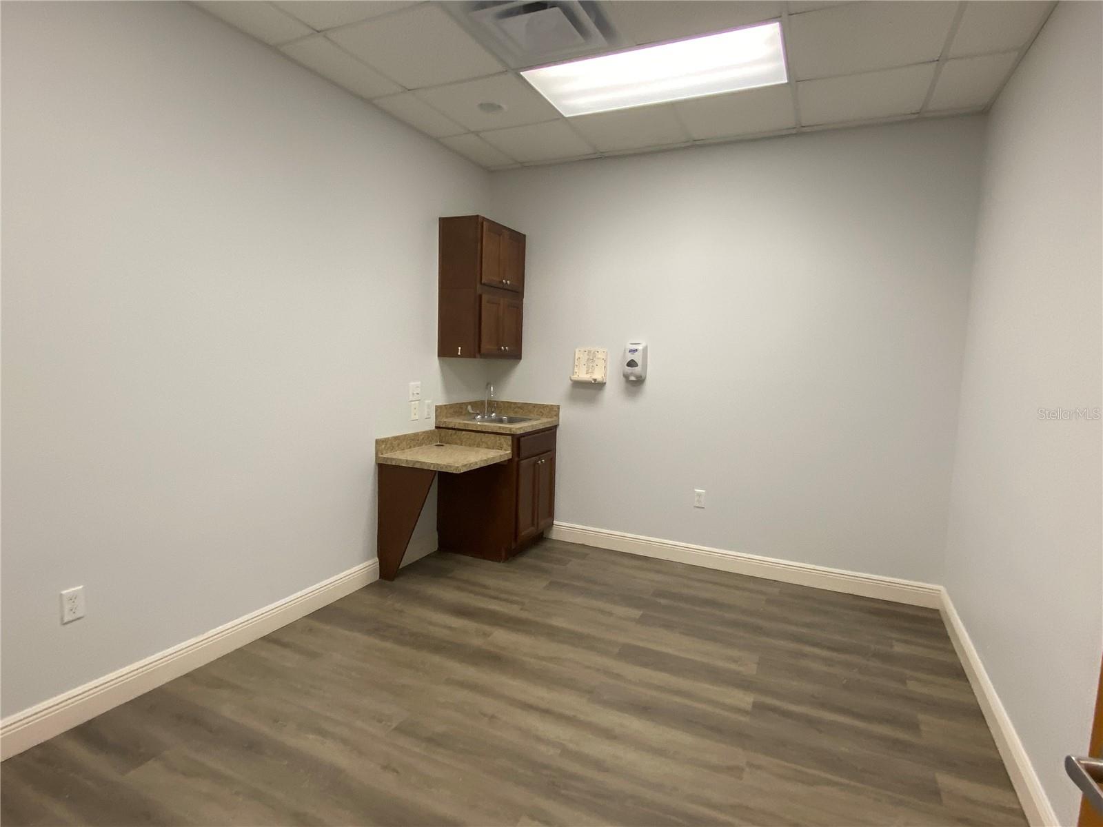 781 COUNTY ROAD 466, LADY LAKE, FL, 32159