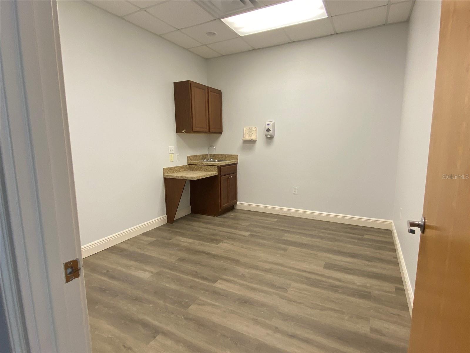781 COUNTY ROAD 466, LADY LAKE, FL, 32159
