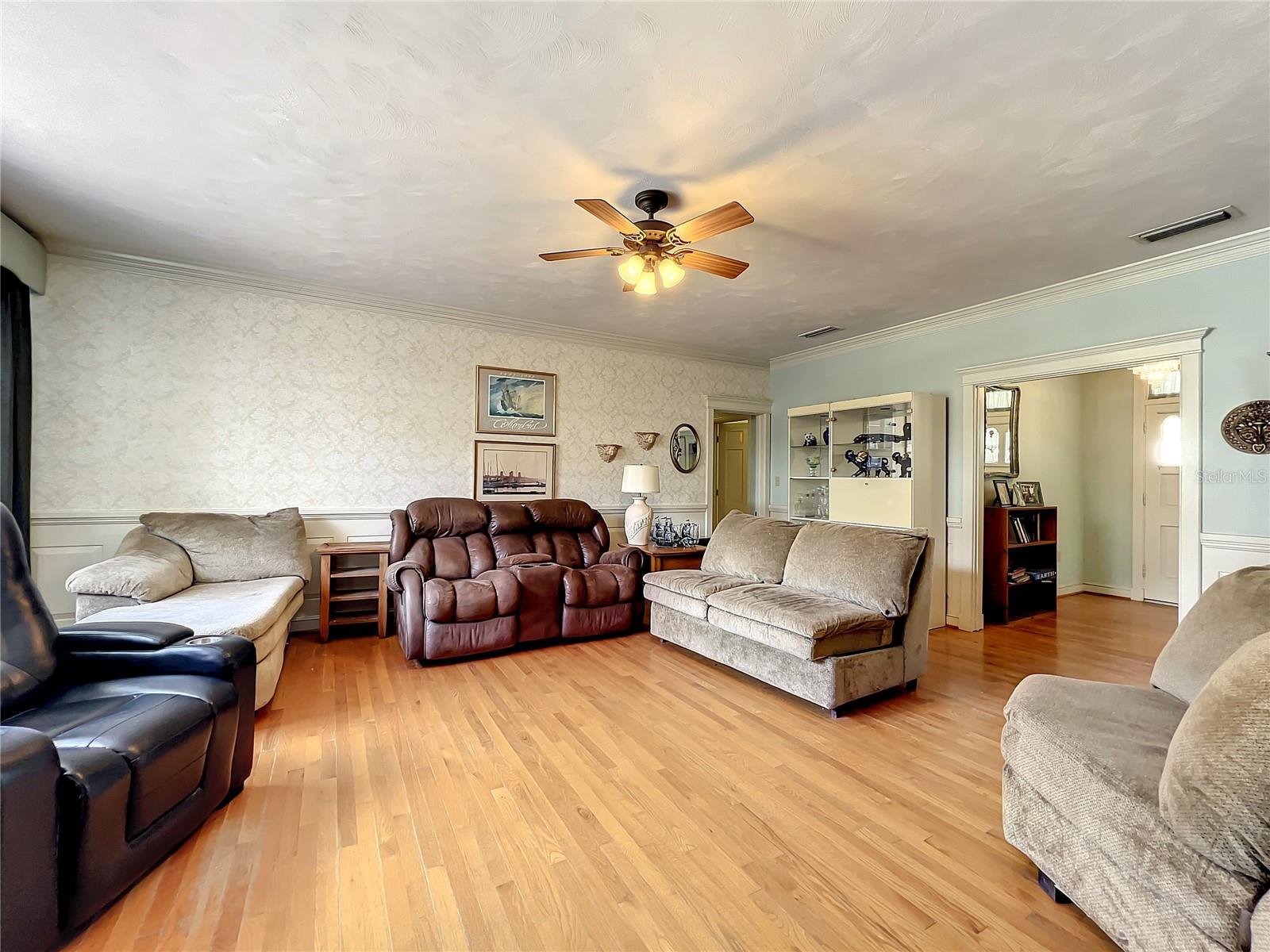 210 SE 4TH ST, WILLISTON, FL, 32696