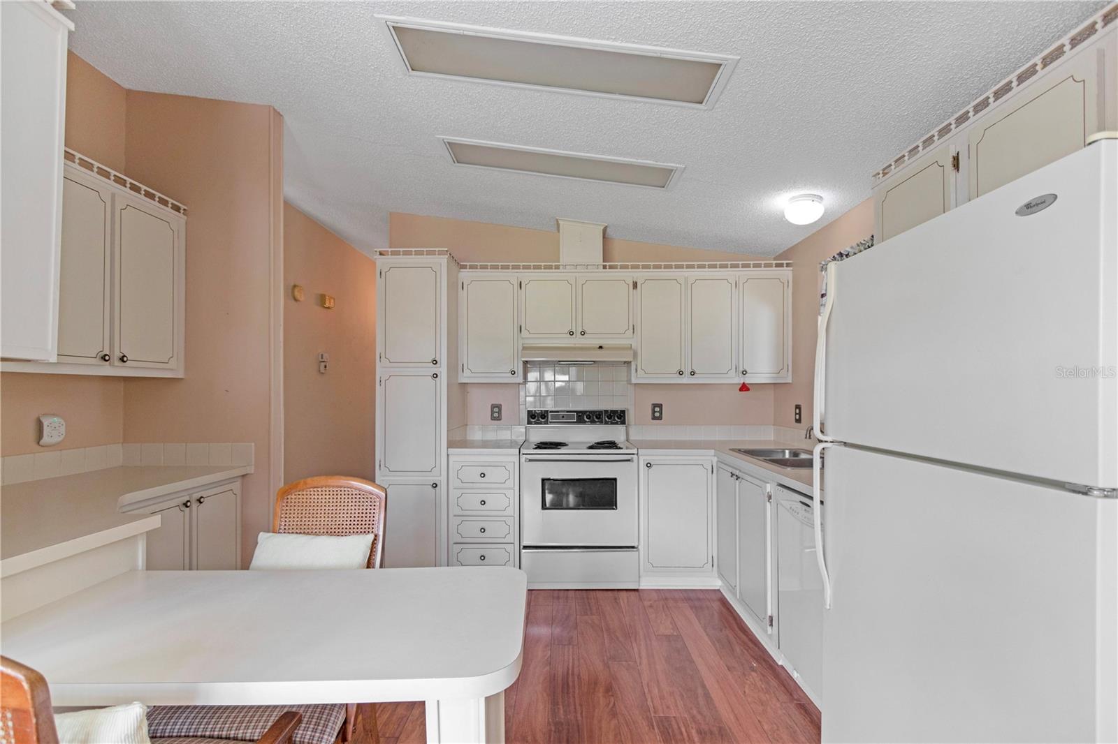 1618 CYPRESS PT, LADY LAKE, FL, 32159