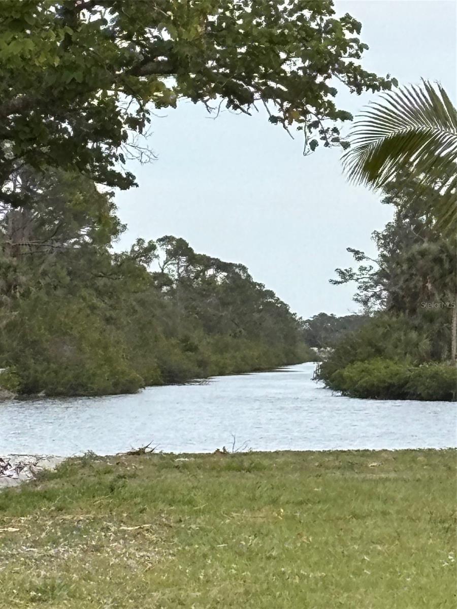2207 CORNELIUS BLVD, PORT CHARLOTTE, FL, 33953