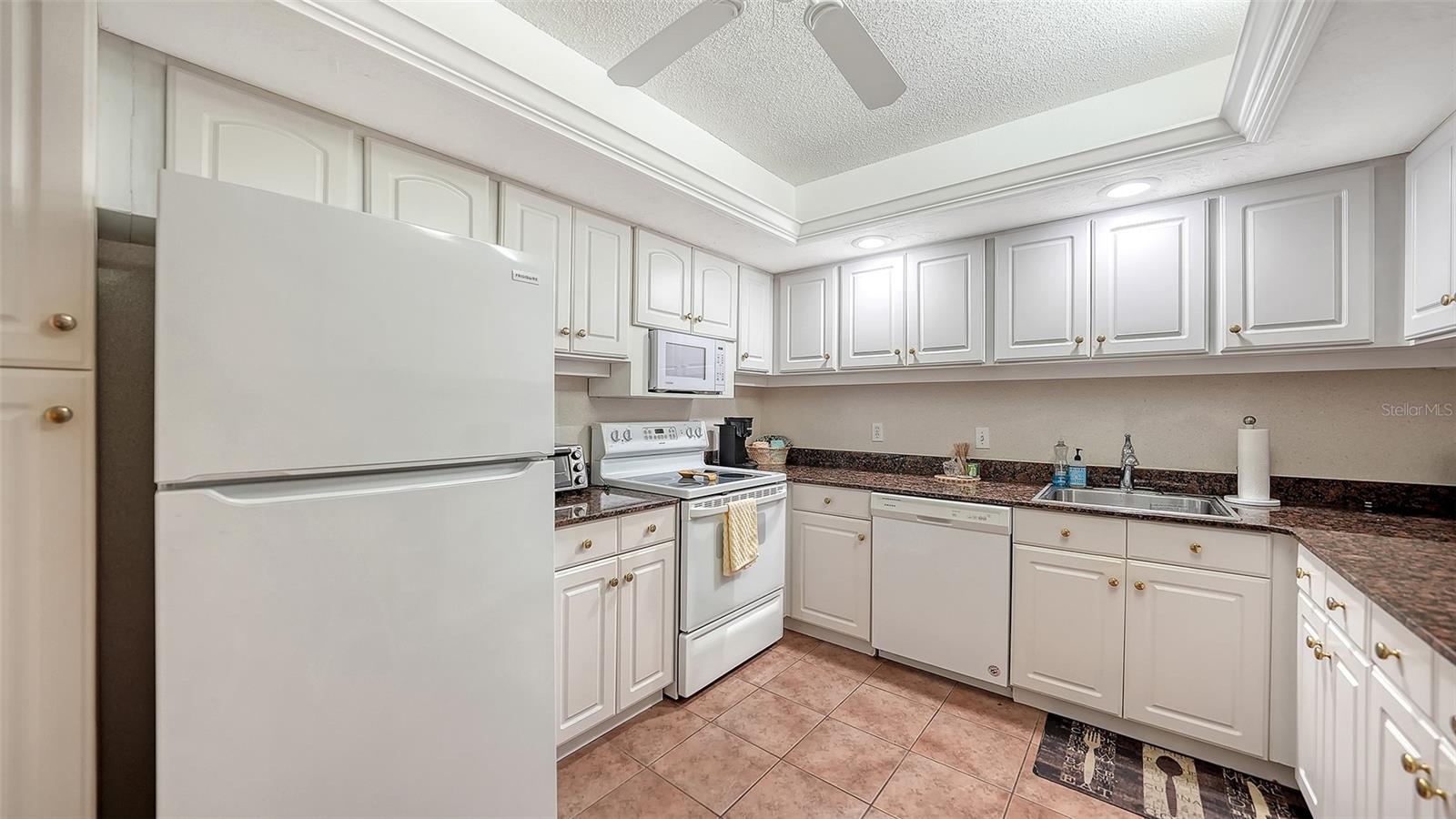 SEAPLACE III, LONGBOAT KEY, FL, 34228