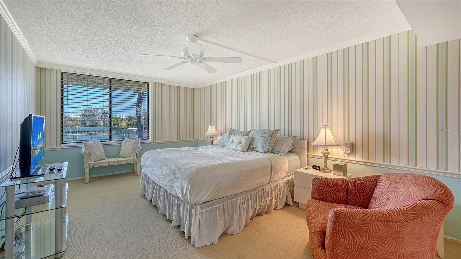 SEAPLACE III, LONGBOAT KEY, FL, 34228