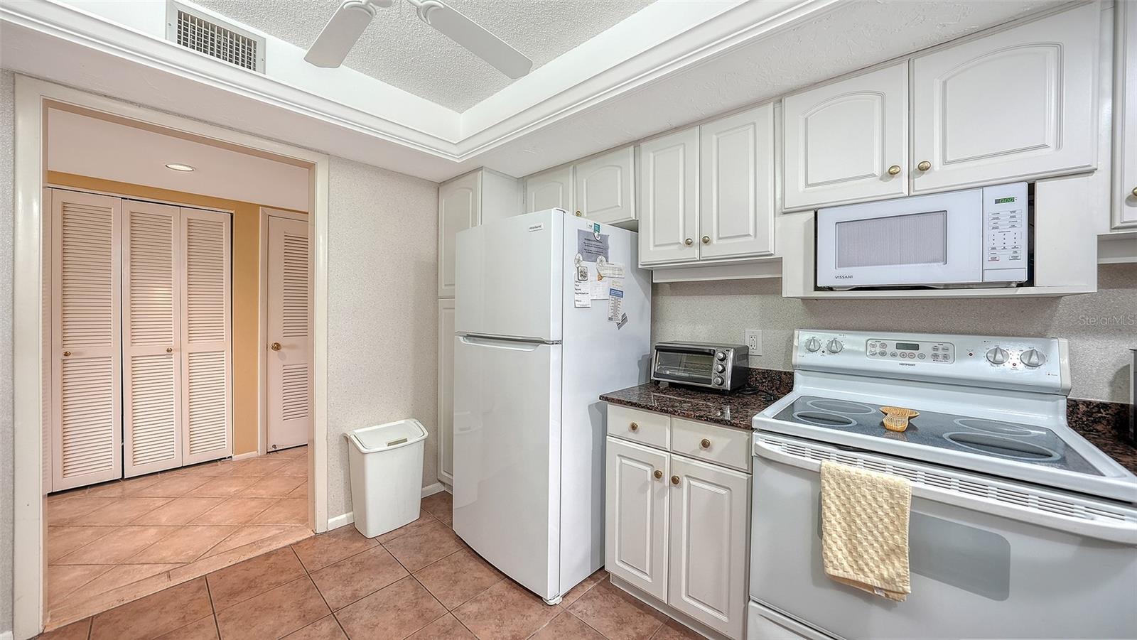 SEAPLACE III, LONGBOAT KEY, FL, 34228