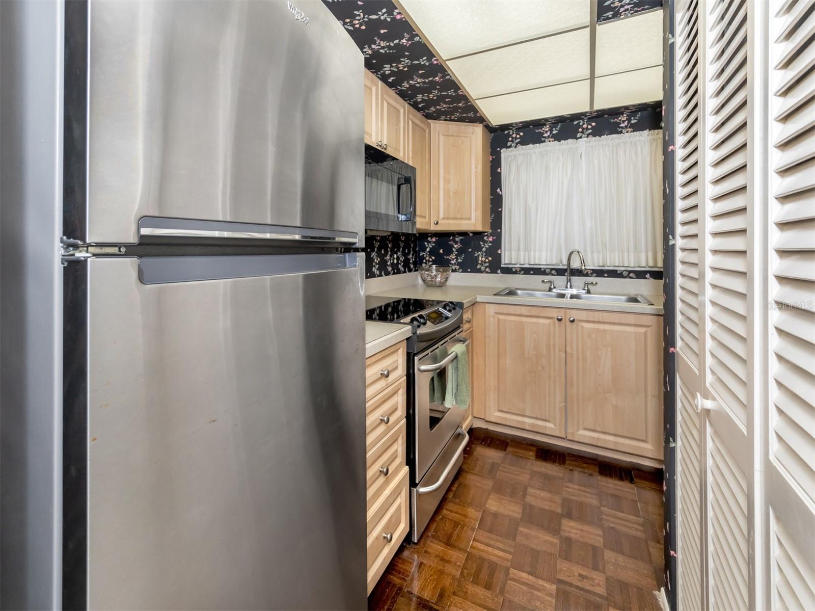 633 ALHAMBRA RD #605, VENICE, FL, 34285