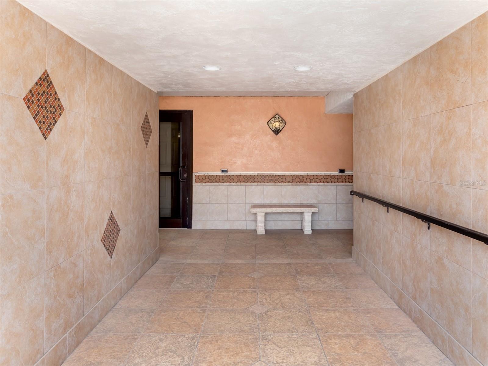 633 ALHAMBRA RD #605, VENICE, FL, 34285