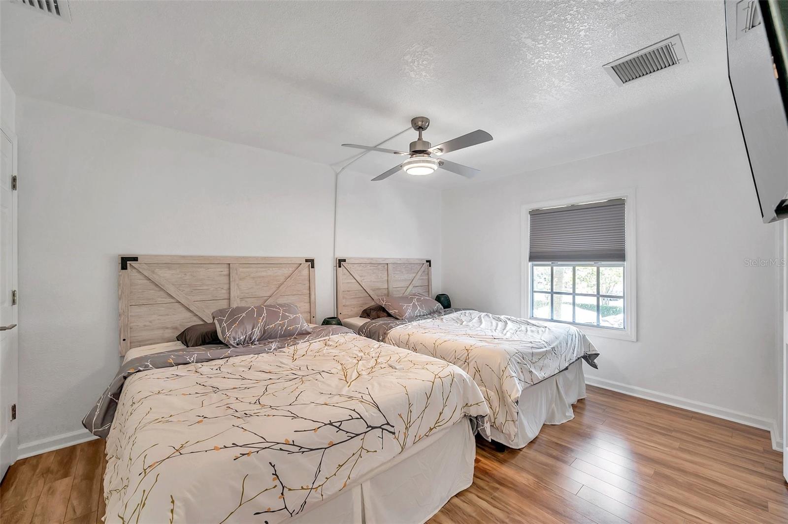 5174 BEACH DR SE #C, ST PETERSBURG, FL, 33705