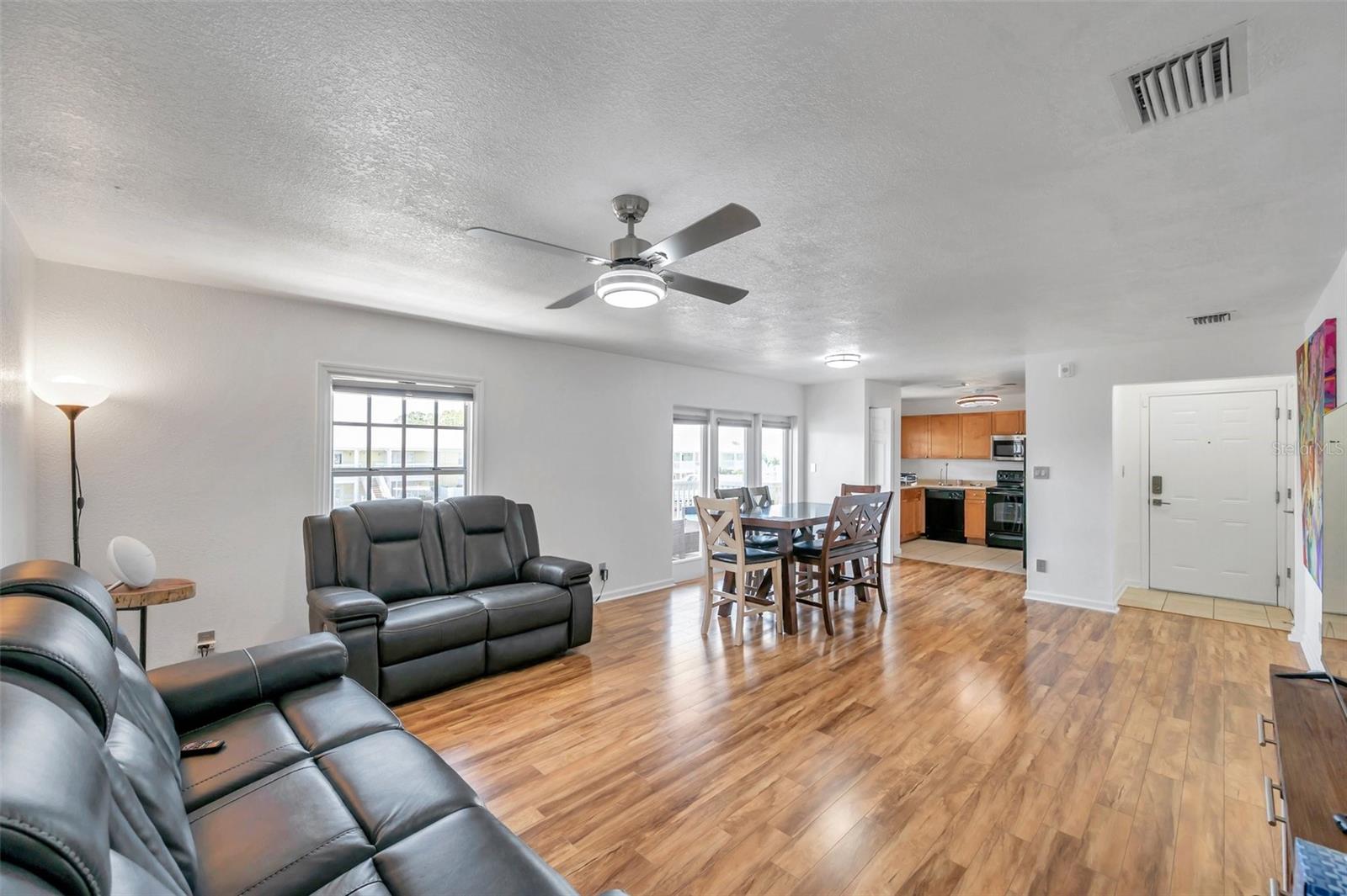 5174 BEACH DR SE #C, ST PETERSBURG, FL, 33705