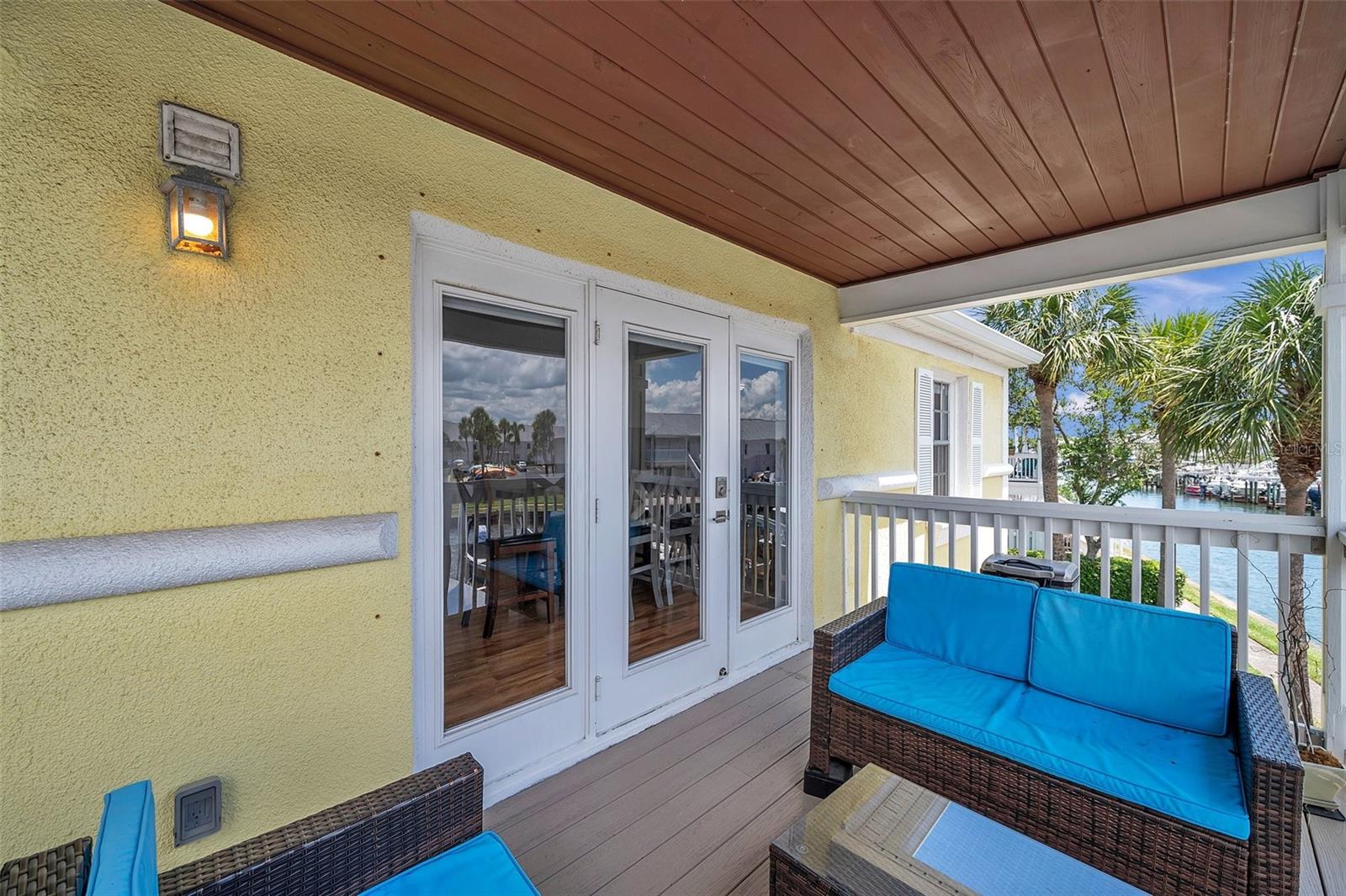 5174 BEACH DR SE #C, ST PETERSBURG, FL, 33705