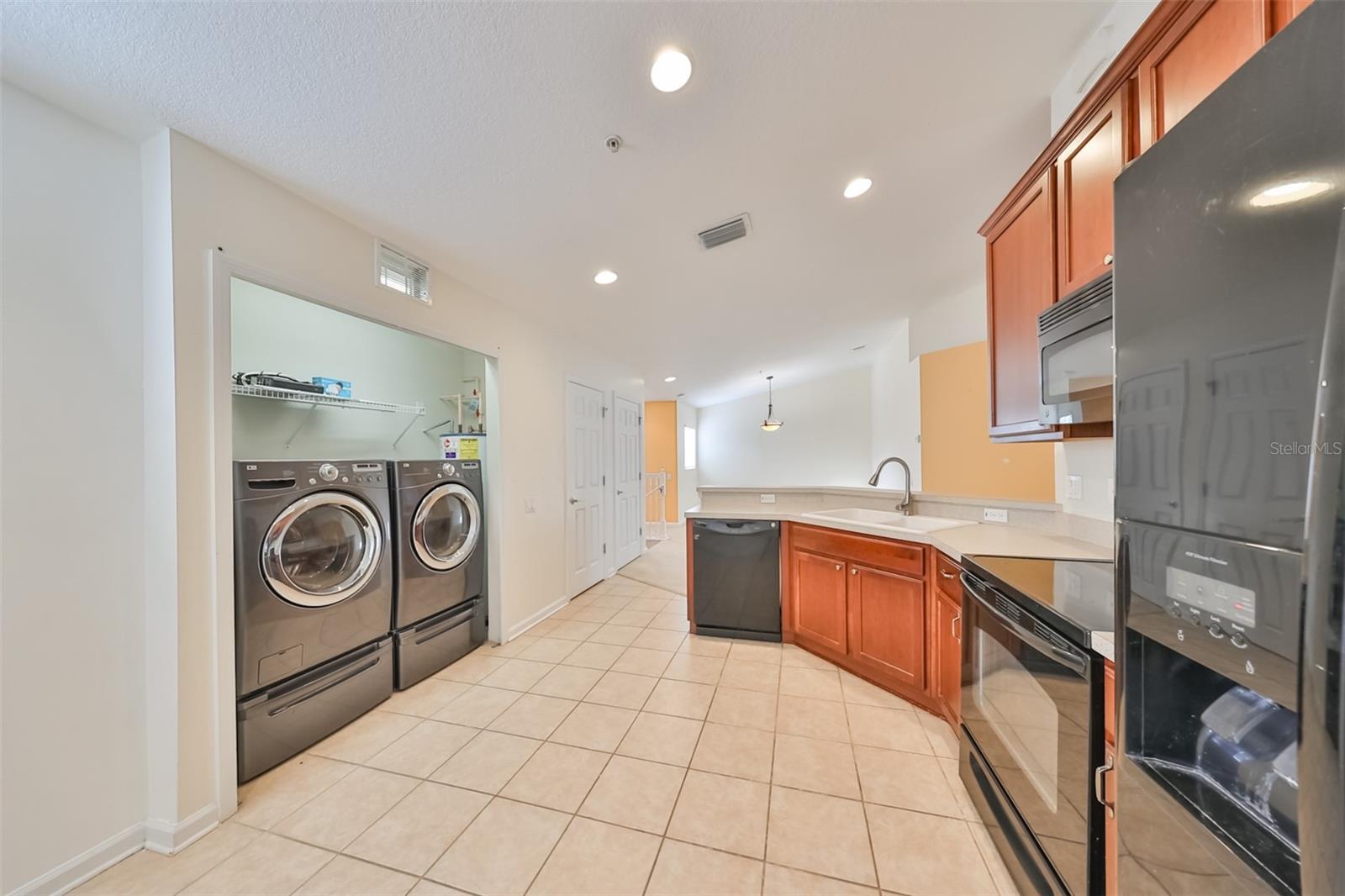 2220 KINGS PALACE DR, RIVERVIEW, FL, 33578
