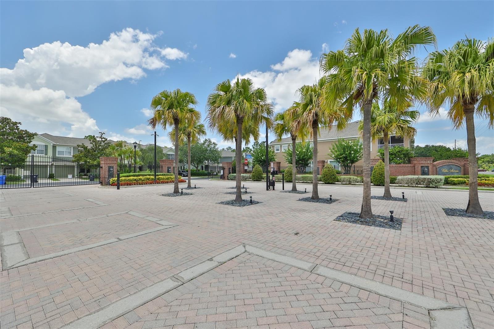 2220 KINGS PALACE DR, RIVERVIEW, FL, 33578
