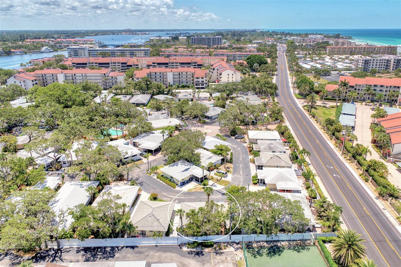 1137 N MOONMIST CT #L-7, SARASOTA, FL, 34242