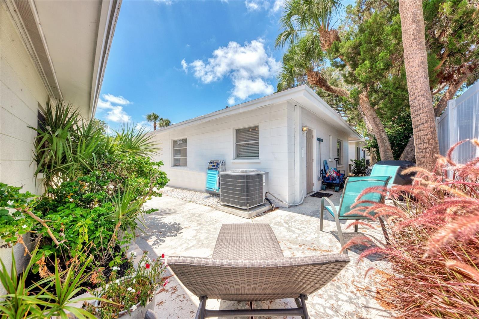1137 N MOONMIST CT #L-7, SARASOTA, FL, 34242