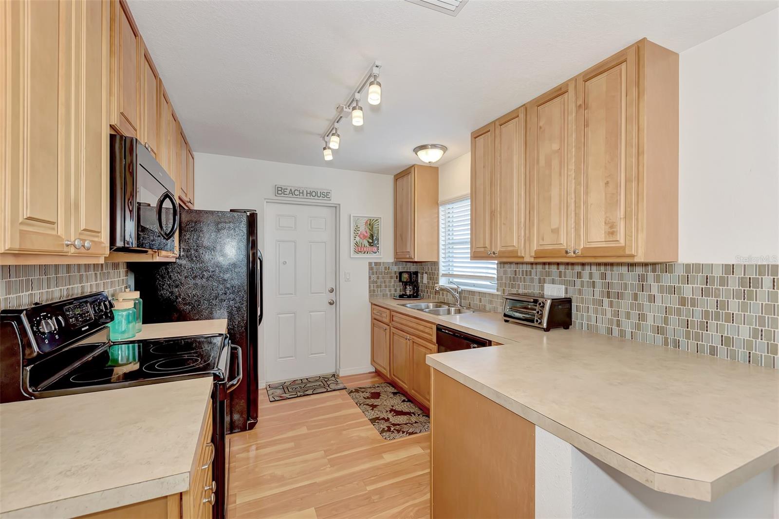 1137 N MOONMIST CT #L-7, SARASOTA, FL, 34242