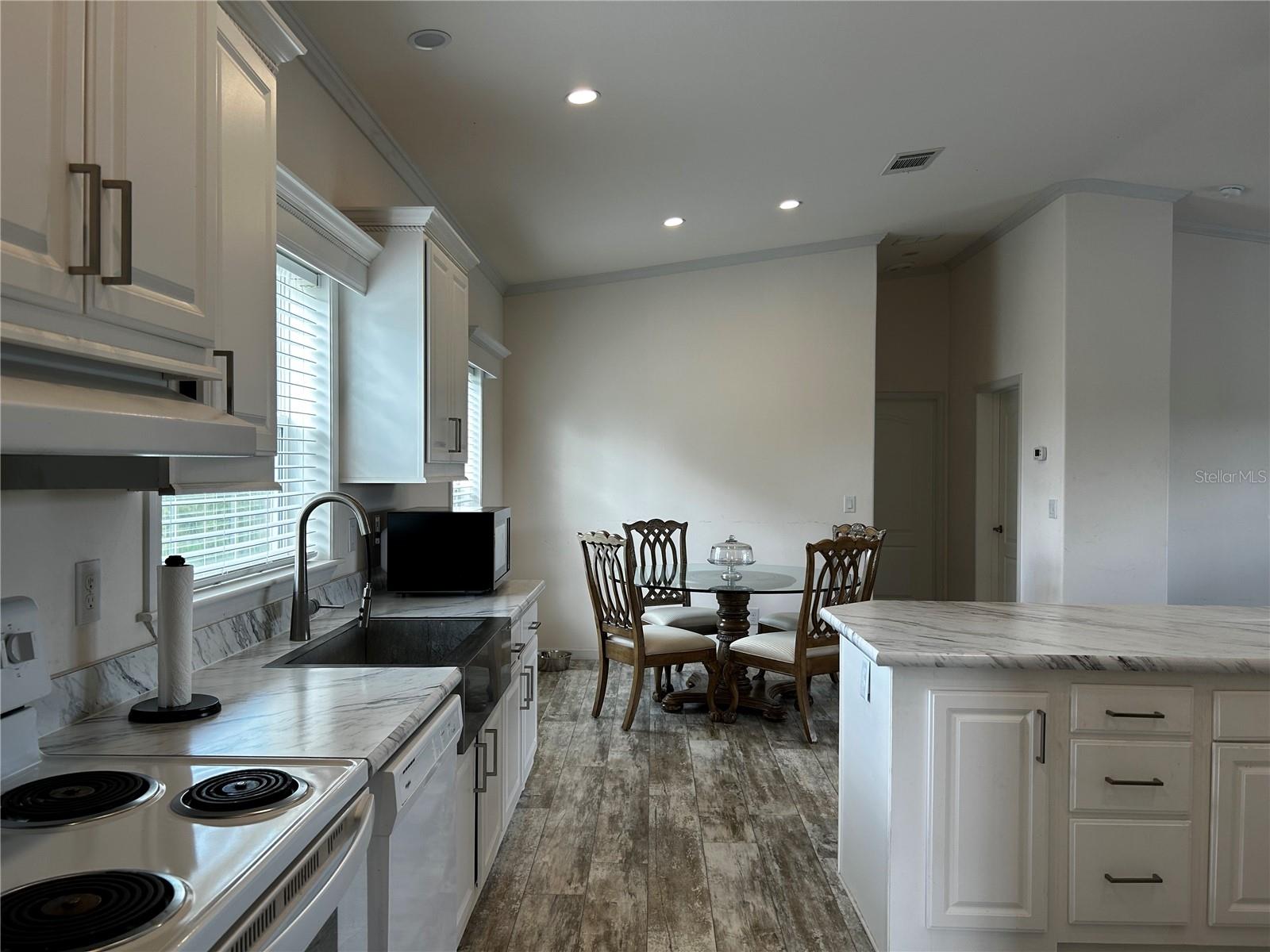 16470 N US HIGHWAY 27, WILLISTON, FL, 32696