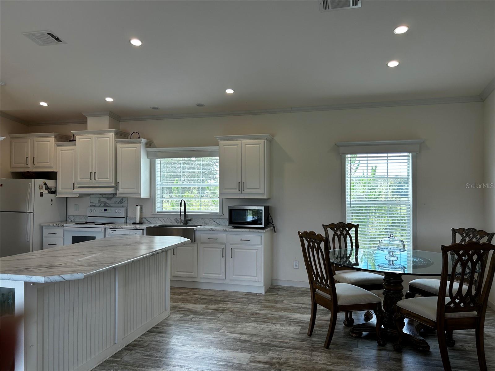 16470 N US HIGHWAY 27, WILLISTON, FL, 32696