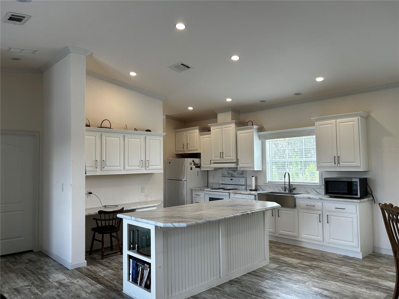 16470 N US HIGHWAY 27, WILLISTON, FL, 32696