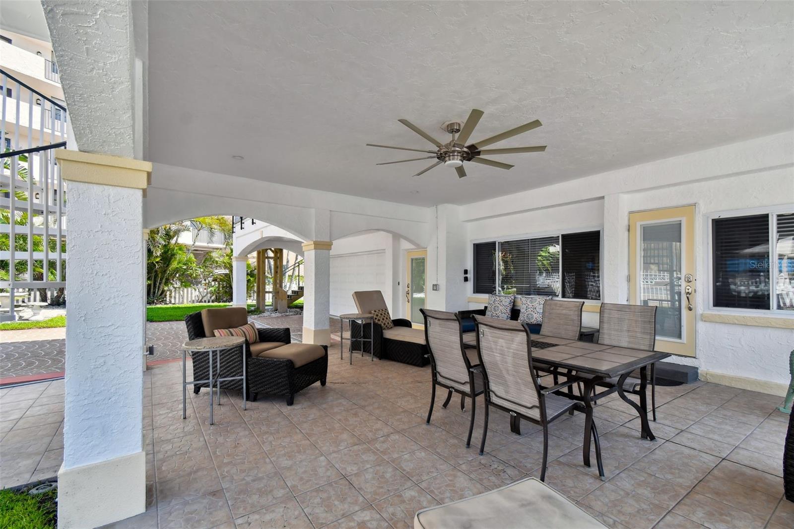 18301 SUNSET BLVD, REDINGTON SHORES, FL, 33708