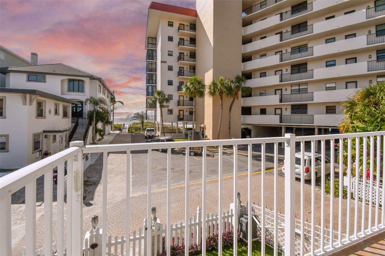 18301 SUNSET BLVD, REDINGTON SHORES, FL, 33708