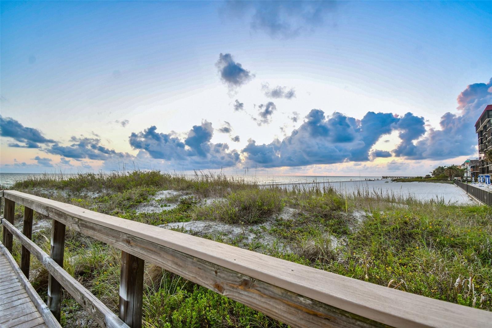 18301 SUNSET BLVD, REDINGTON SHORES, FL, 33708