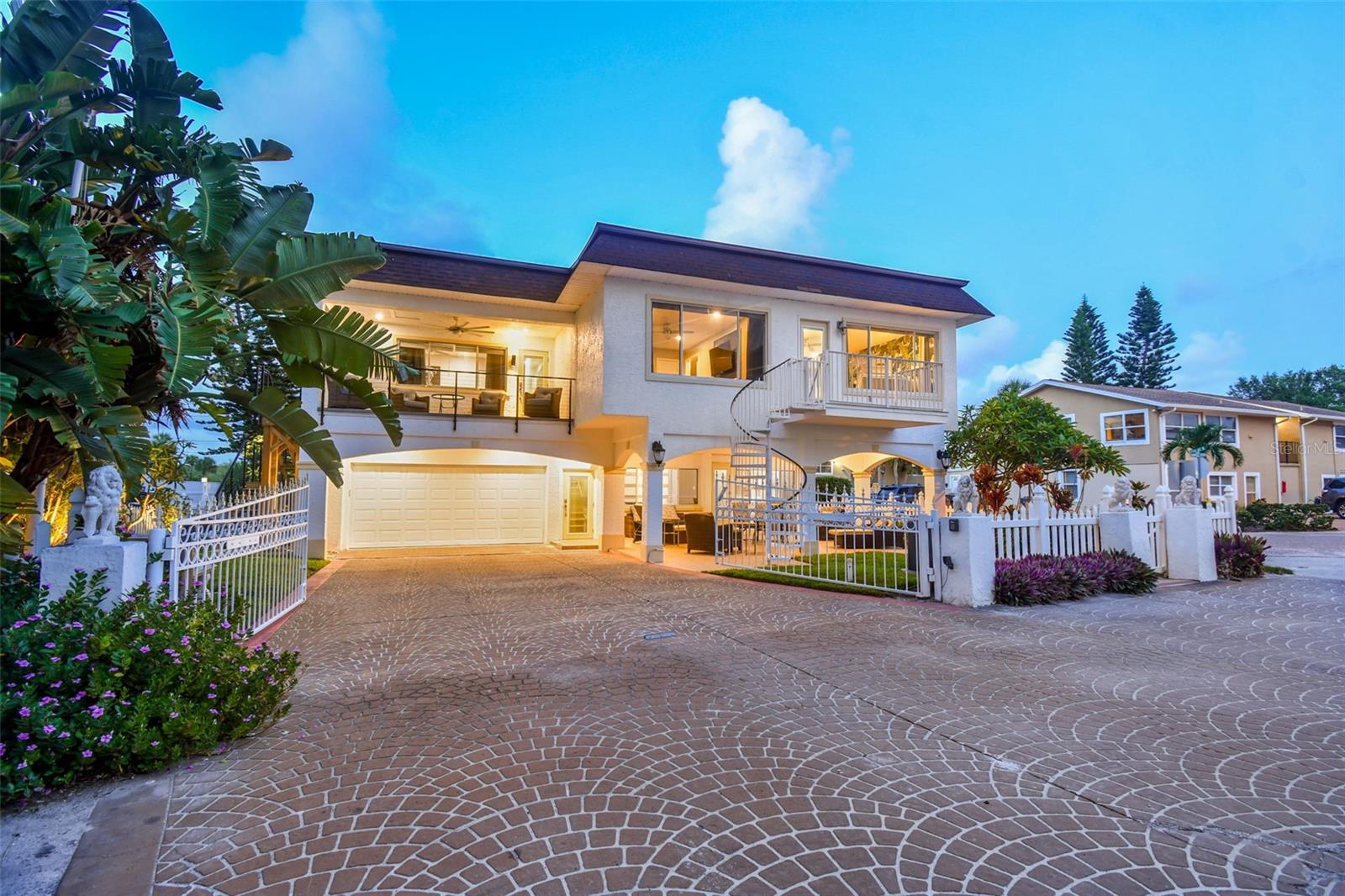 18301 SUNSET BLVD, REDINGTON SHORES, FL, 33708