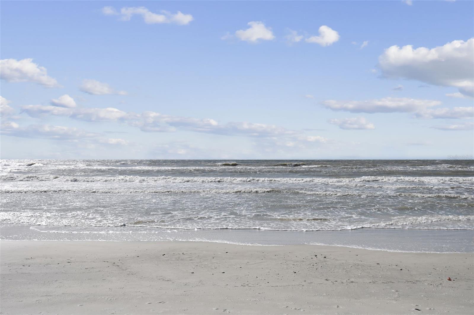 18301 SUNSET BLVD, REDINGTON SHORES, FL, 33708