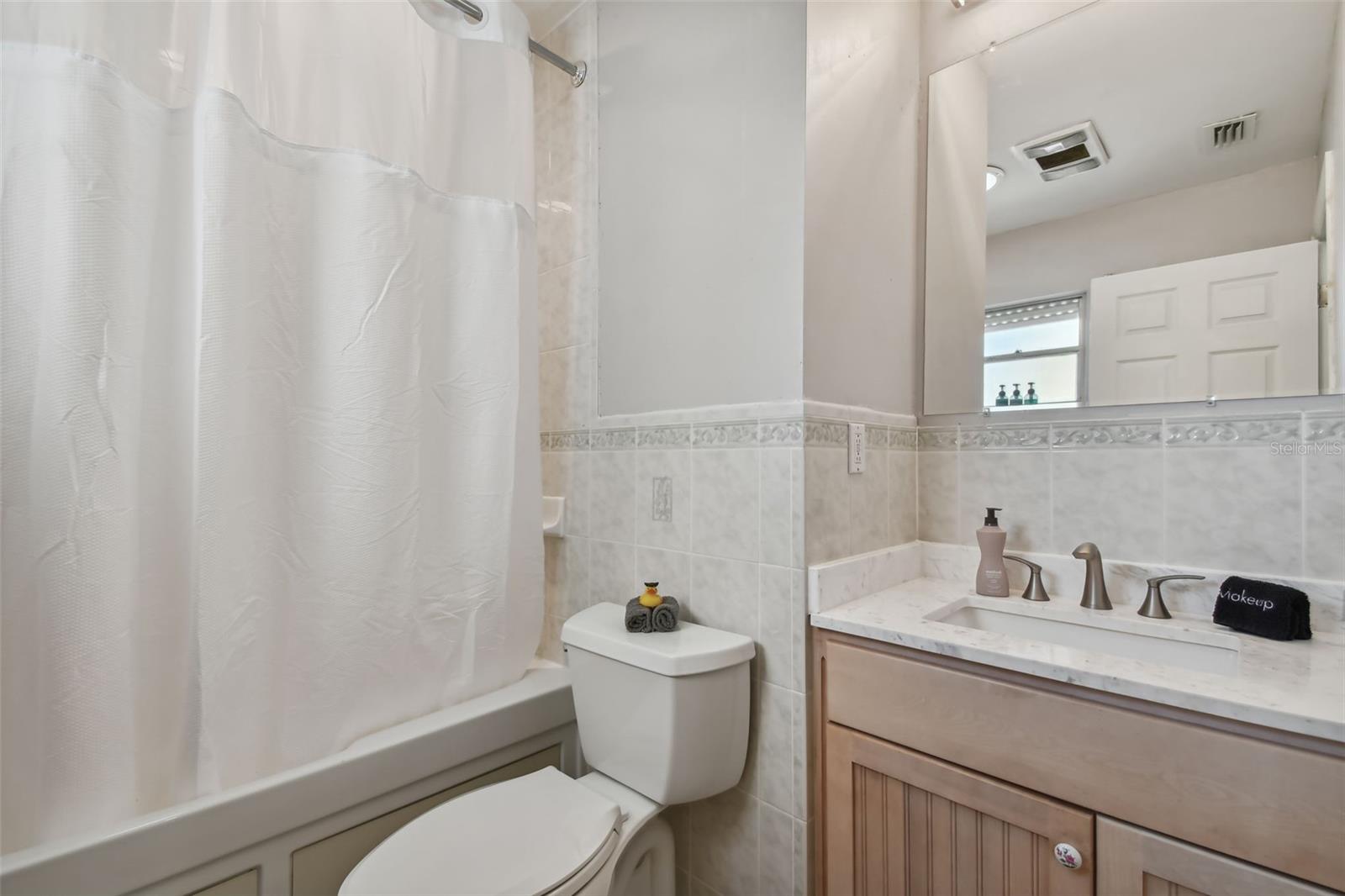 18301 SUNSET BLVD, REDINGTON SHORES, FL, 33708