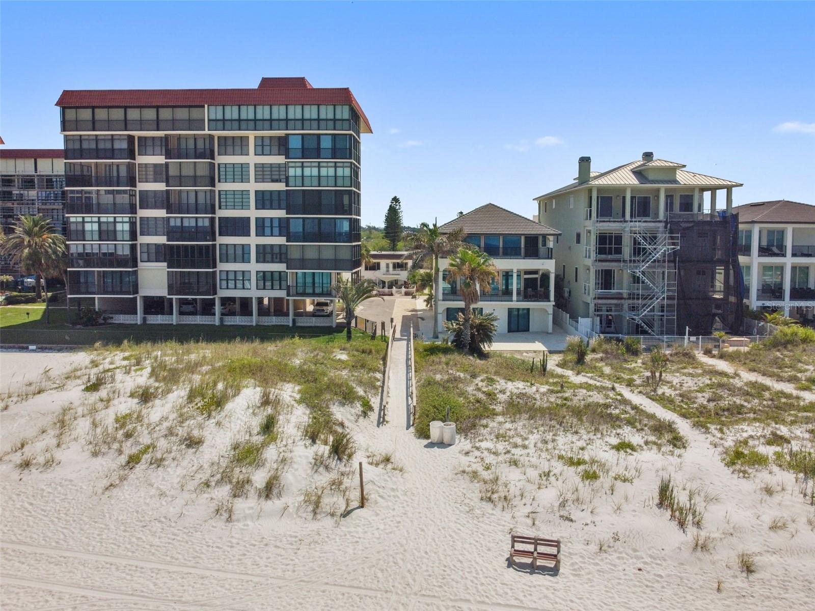 18301 SUNSET BLVD, REDINGTON SHORES, FL, 33708