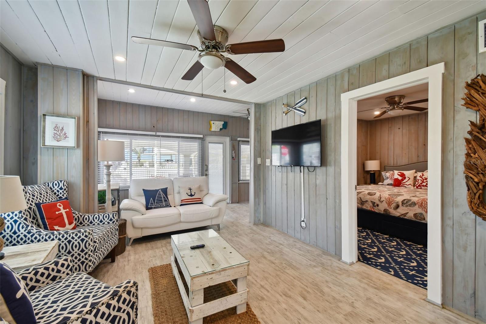 18301 SUNSET BLVD, REDINGTON SHORES, FL, 33708