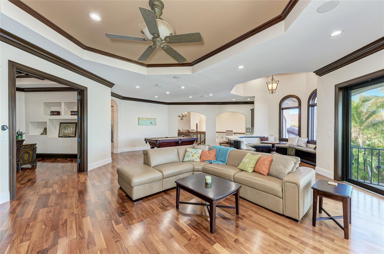 14 N WASHINGTON DR, SARASOTA, FL, 34236