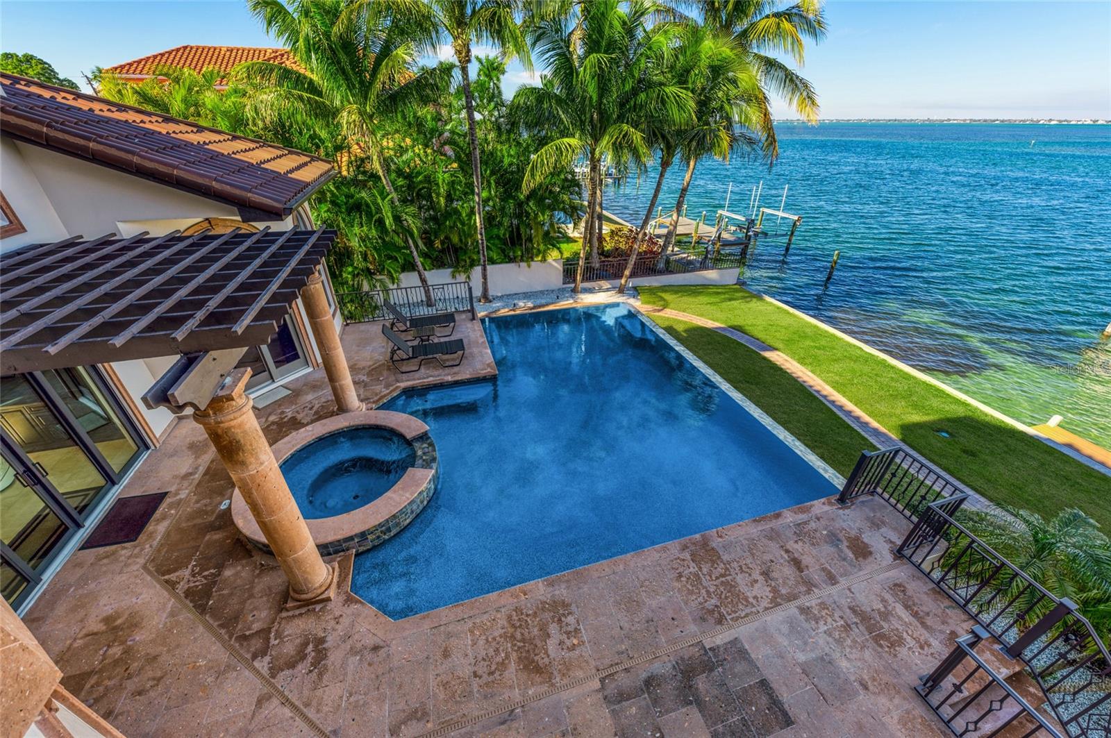 14 N WASHINGTON DR, SARASOTA, FL, 34236