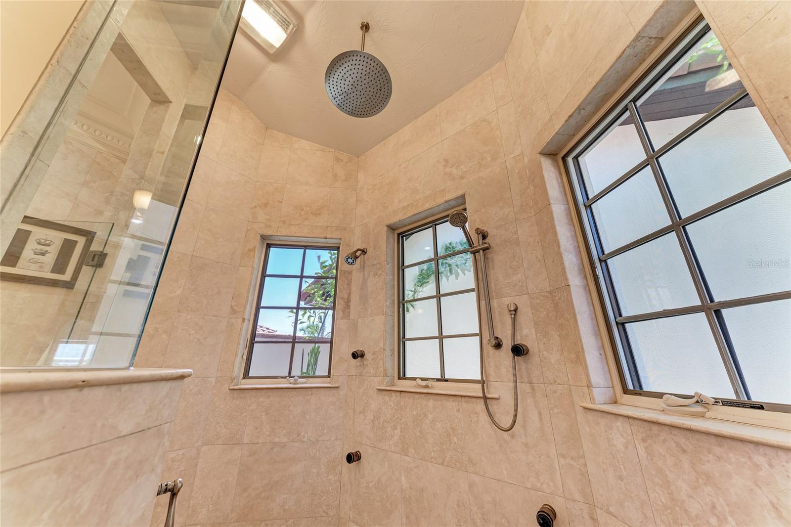 14 N WASHINGTON DR, SARASOTA, FL, 34236