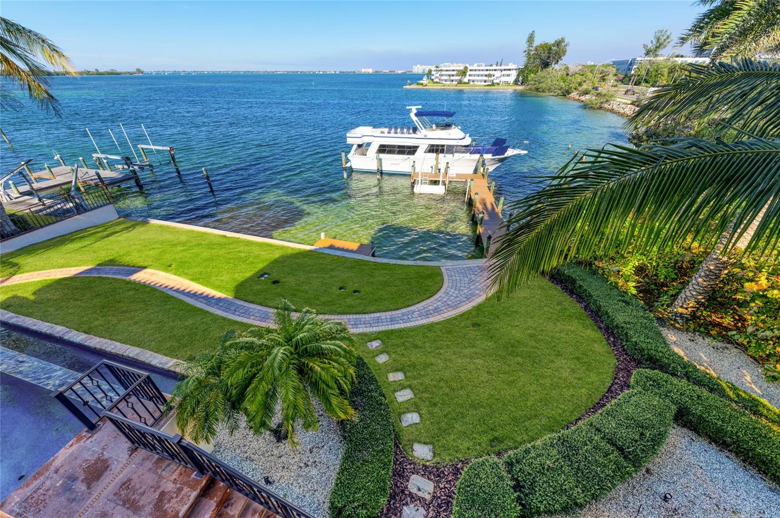 14 N WASHINGTON DR, SARASOTA, FL, 34236