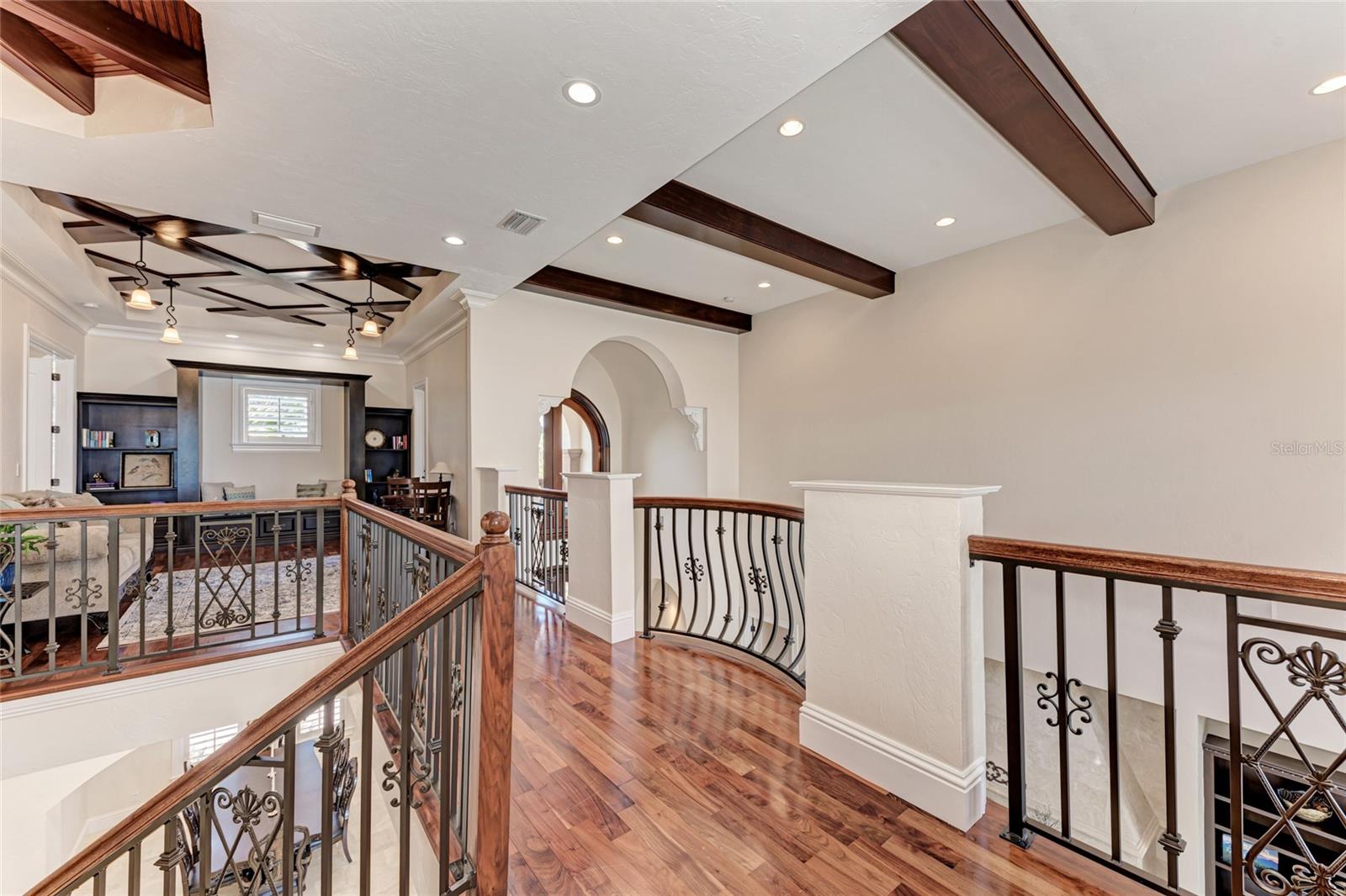 14 N WASHINGTON DR, SARASOTA, FL, 34236