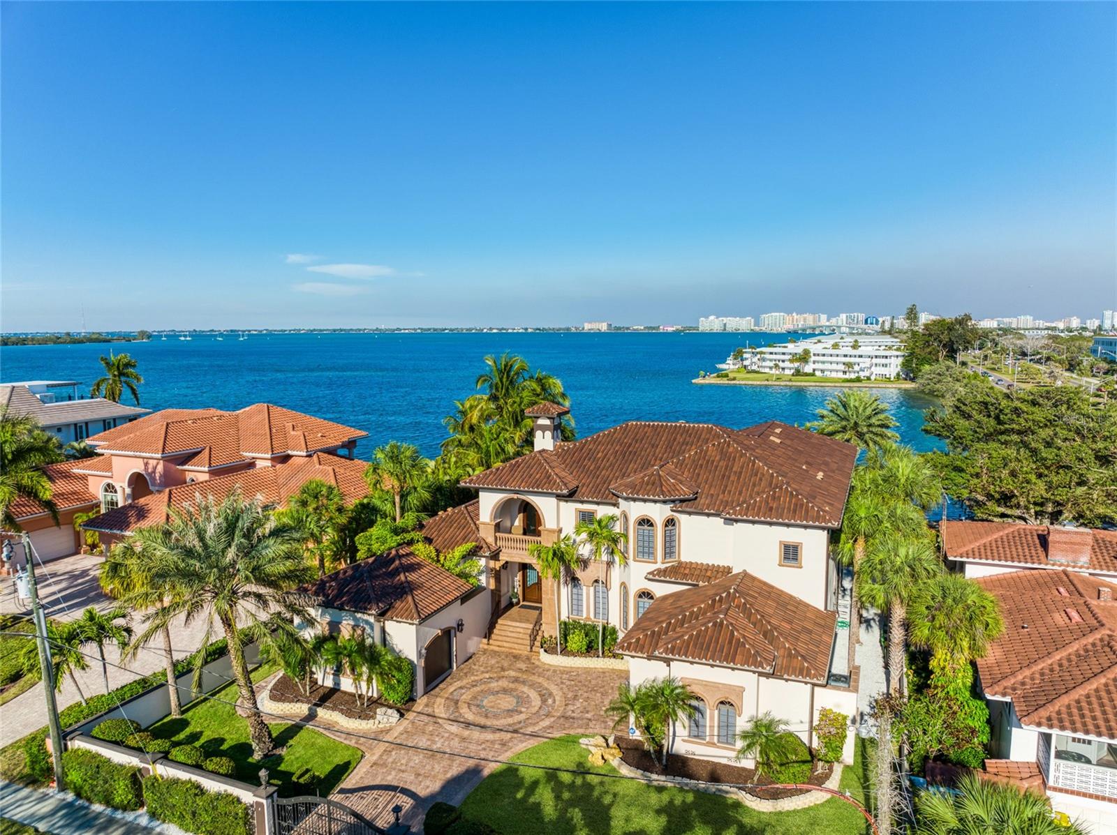 14 N WASHINGTON DR, SARASOTA, FL, 34236