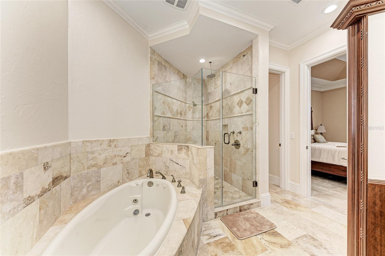 14 N WASHINGTON DR, SARASOTA, FL, 34236