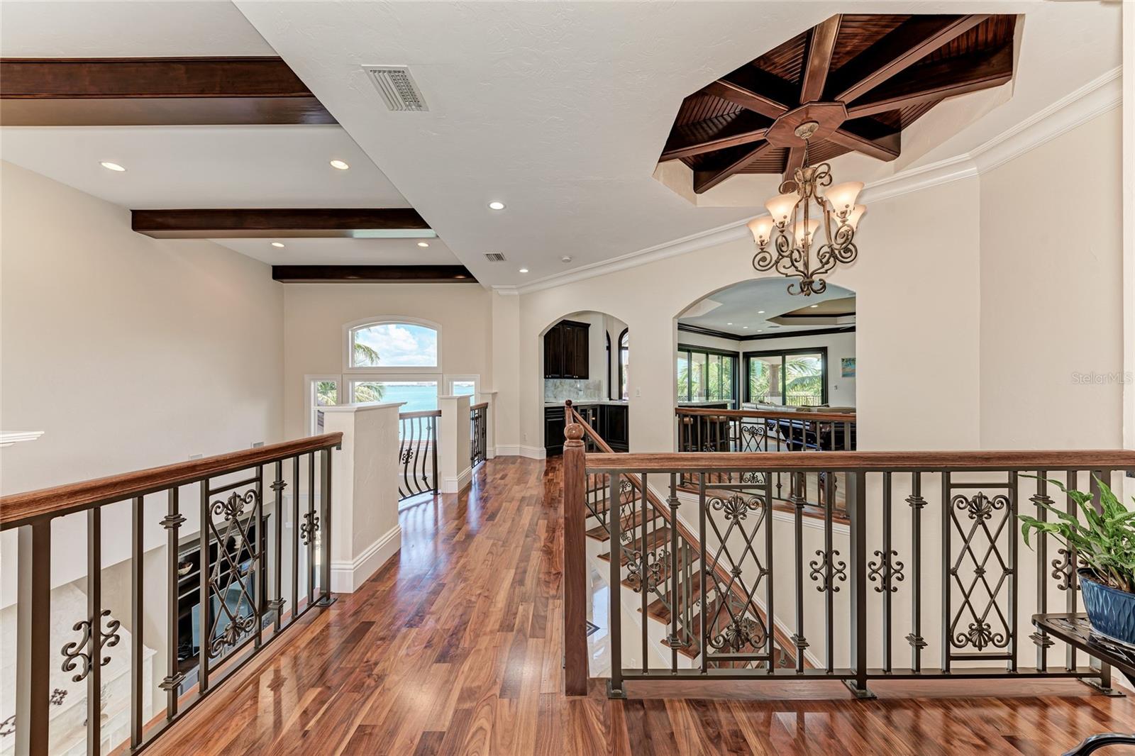 14 N WASHINGTON DR, SARASOTA, FL, 34236