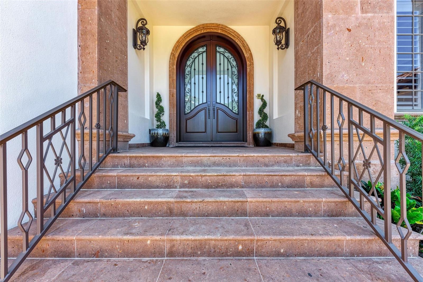 14 N WASHINGTON DR, SARASOTA, FL, 34236