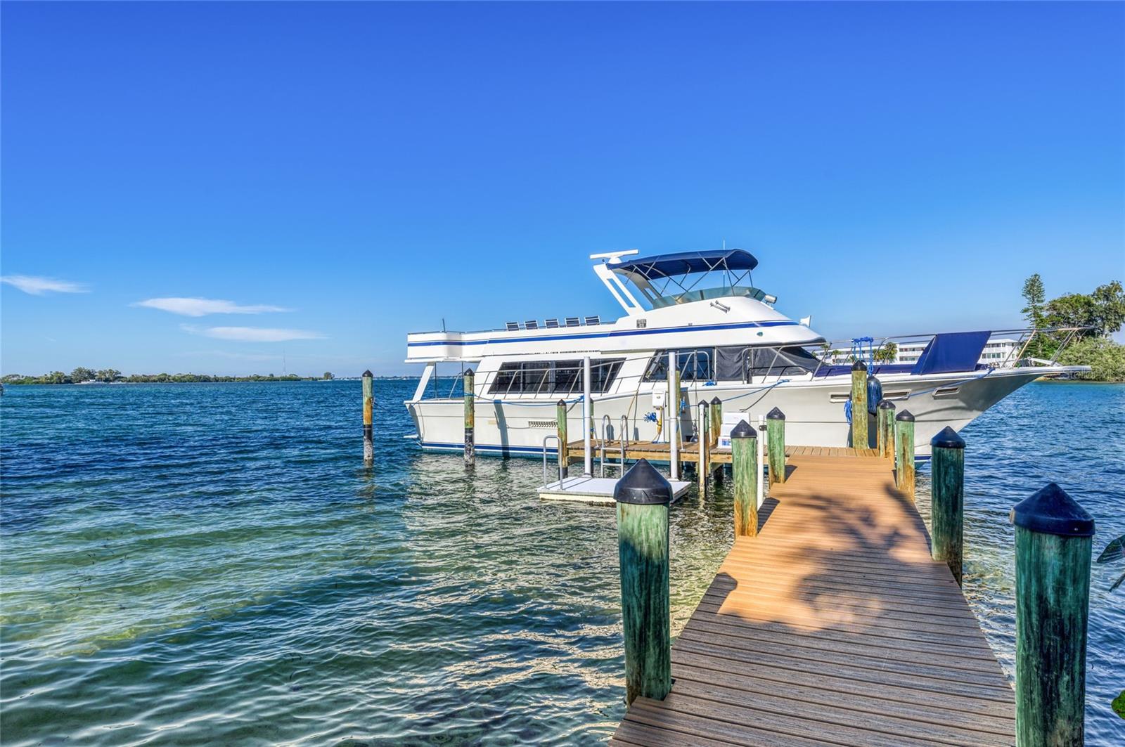 14 N WASHINGTON DR, SARASOTA, FL, 34236