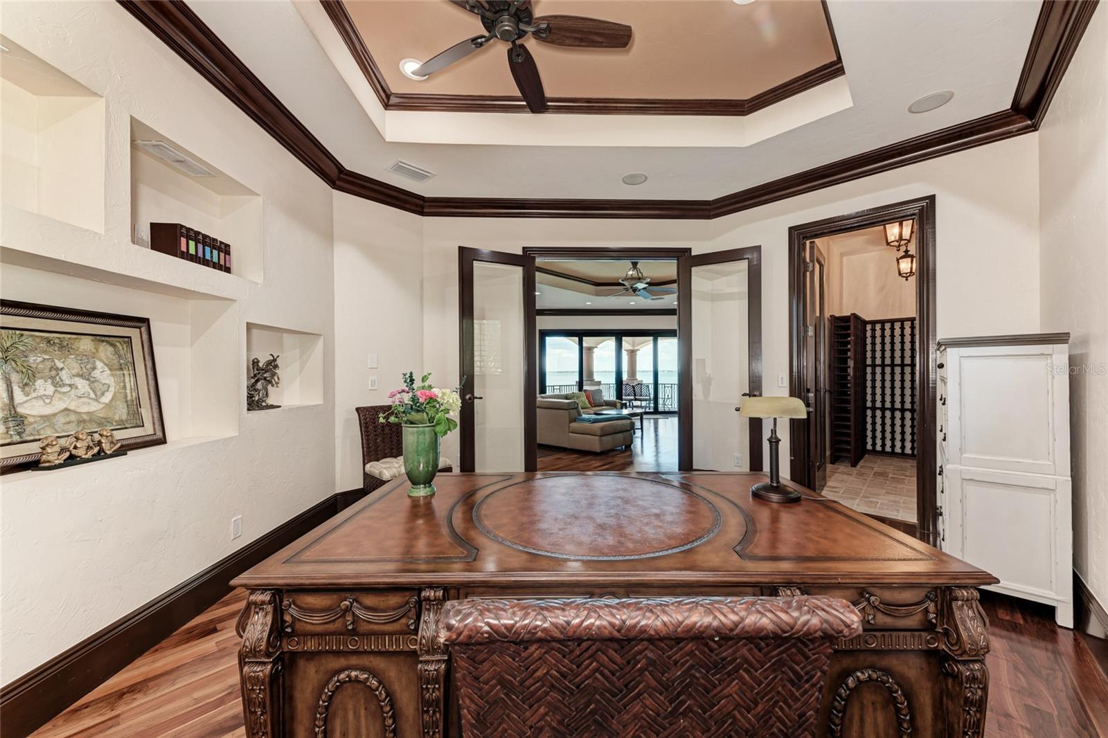 14 N WASHINGTON DR, SARASOTA, FL, 34236