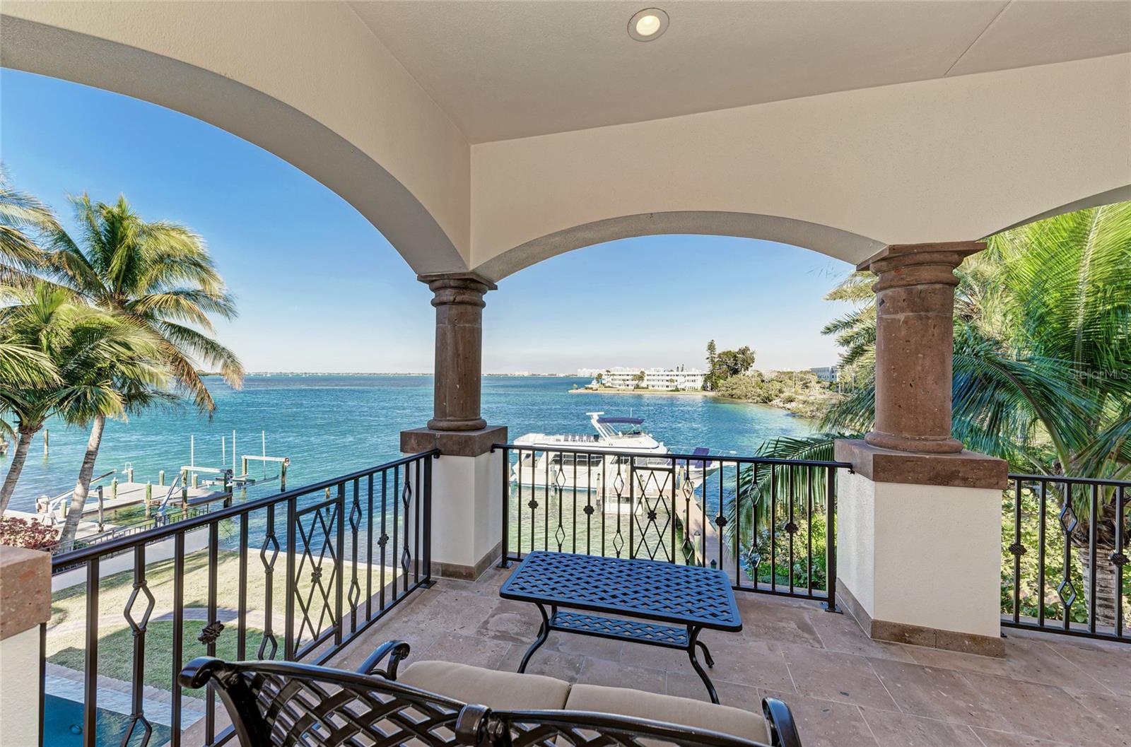 14 N WASHINGTON DR, SARASOTA, FL, 34236