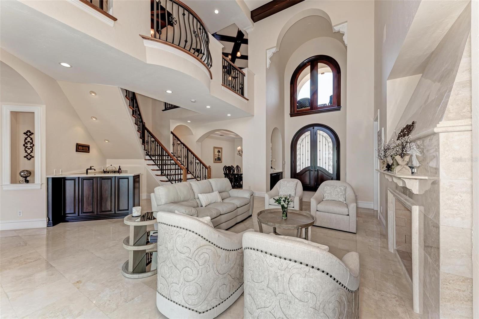 14 N WASHINGTON DR, SARASOTA, FL, 34236