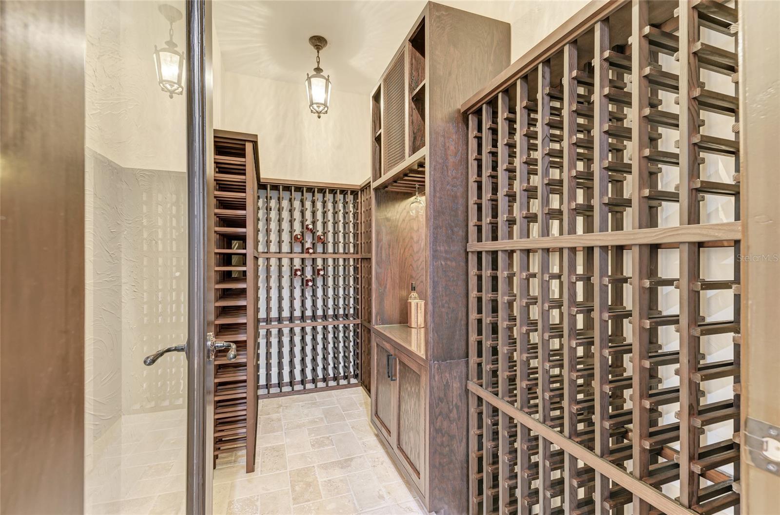 14 N WASHINGTON DR, SARASOTA, FL, 34236