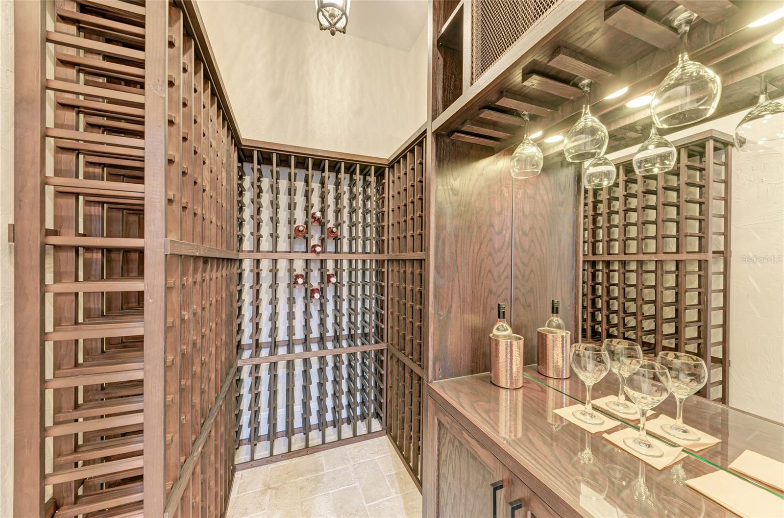 14 N WASHINGTON DR, SARASOTA, FL, 34236