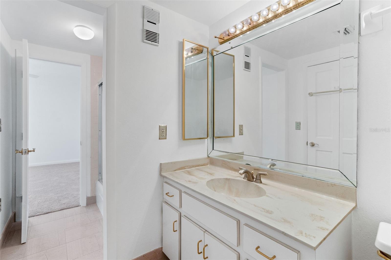 100 PIERCE ST #307, CLEARWATER, FL, 33756