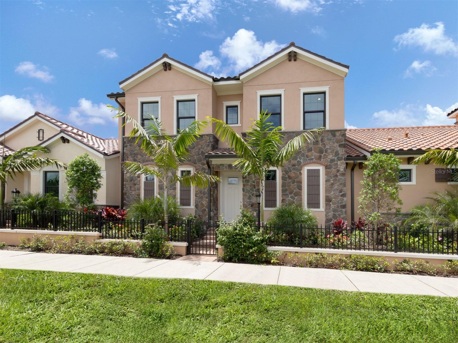 934 E VENICE AVE, VENICE, FL, 34285