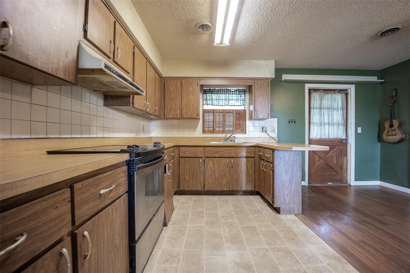 9701 E WARM SPRINGS AVE, COLEMAN, FL, 33521