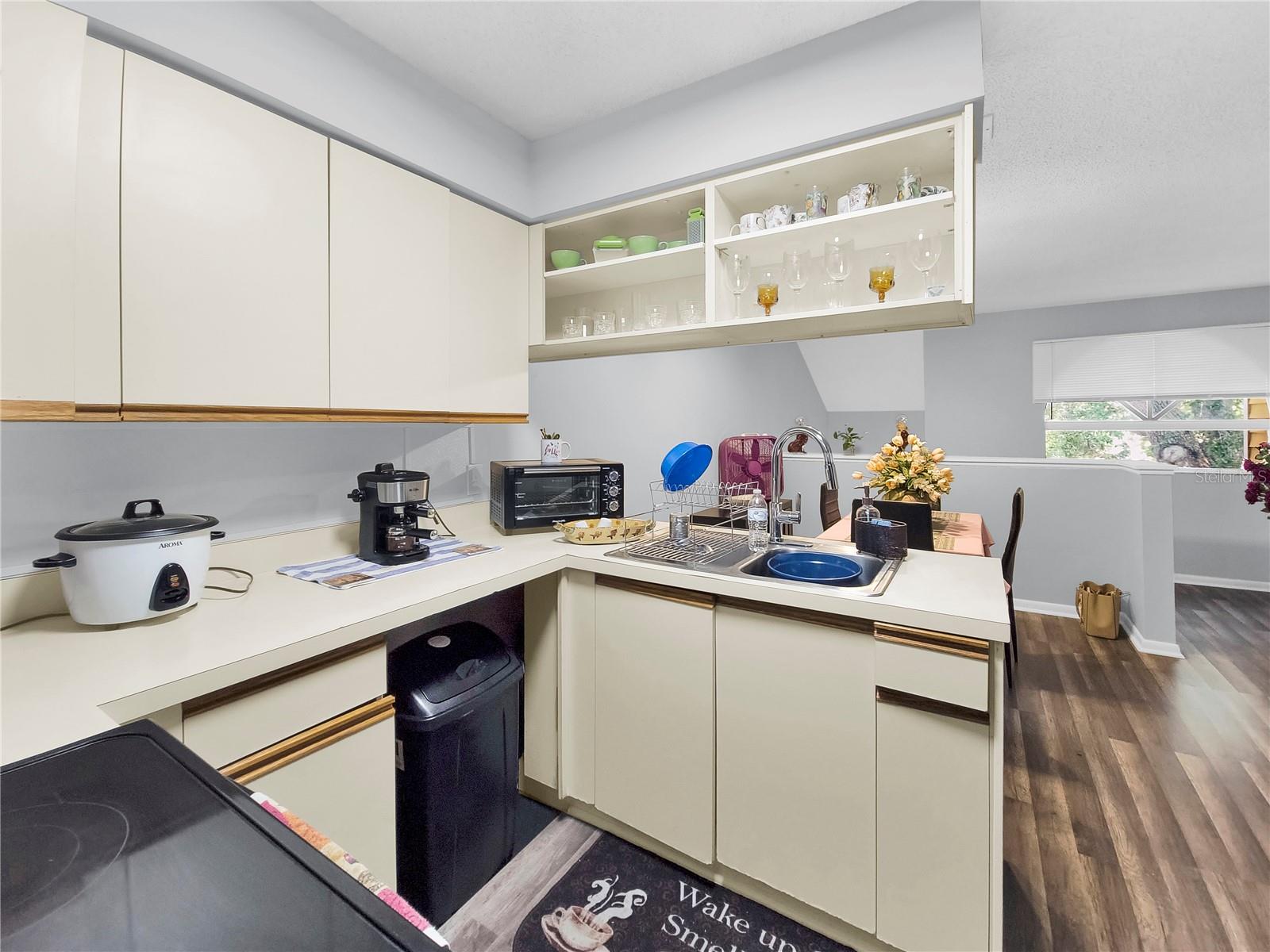 304 34TH AVENUE DR E #304, BRADENTON, FL, 34208